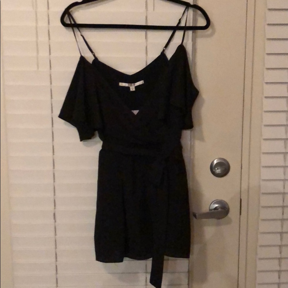 Black guess romper